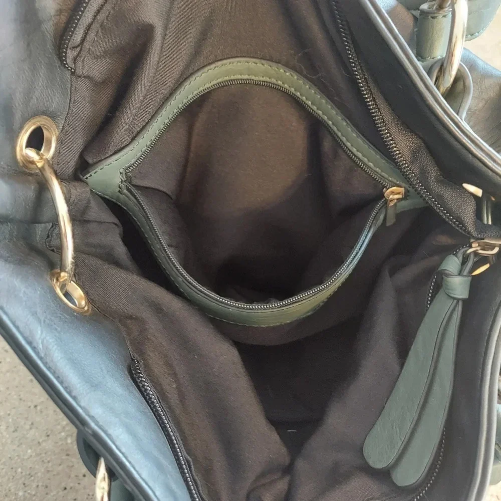 Studded handbag green black gold pockets roomy - Picture 3 of 6